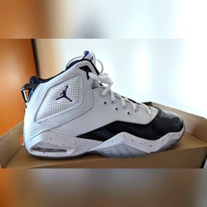 Jordan B'Loyal Sneakers